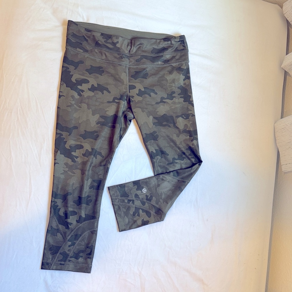 lululemon athletica Camouflage Leggings - Olive and Charcoal